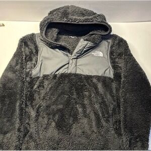 The North Face Black Pullover (10/12)